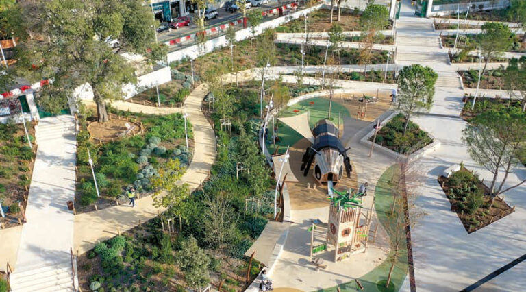 16.000 m² Garten im Herzen von Tou-lon, angelegt auf einer ehemaligen Industriebrache, Parc de la Loubiere, Toulon, Frankreich.